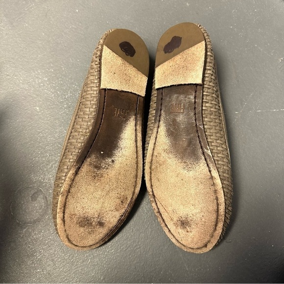 Frye - Picture 3 of 5